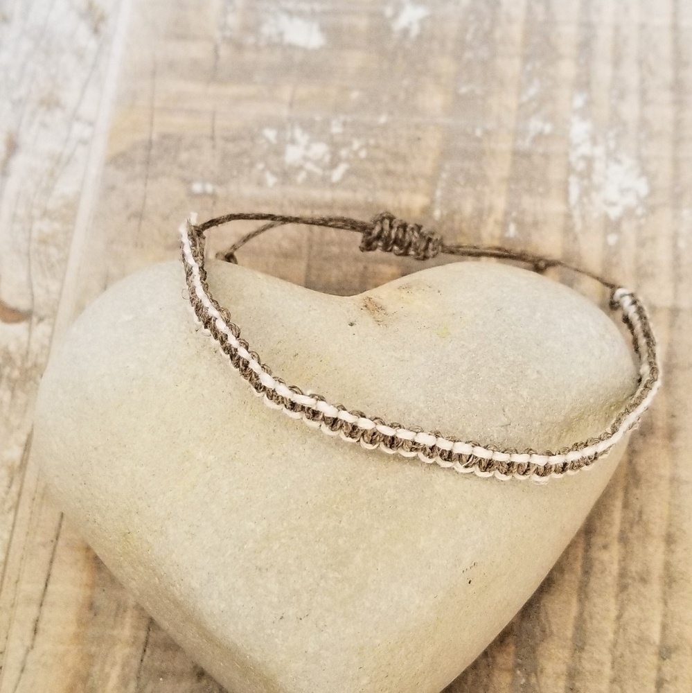Hemp Bracelet l Adjustable Size